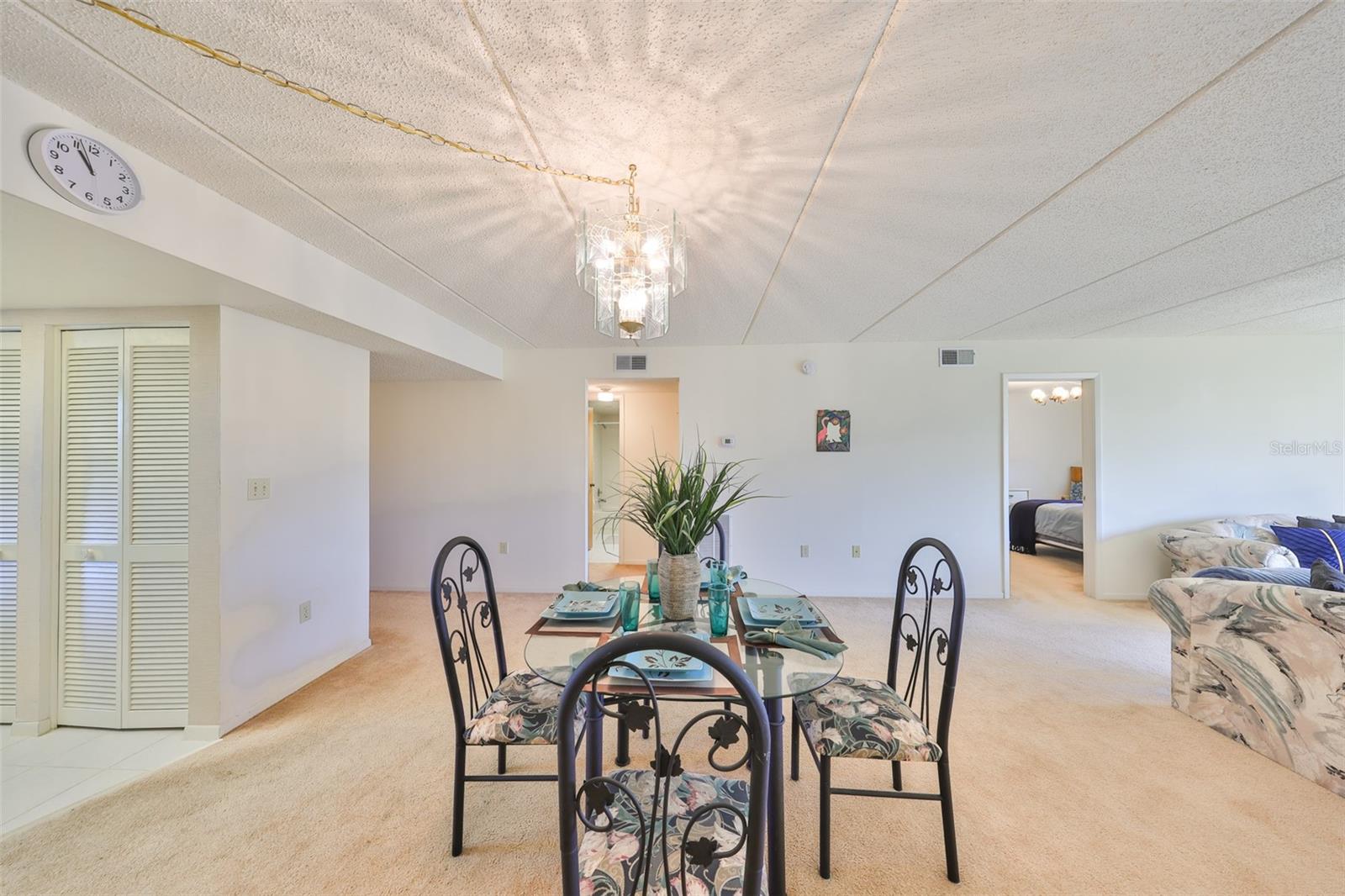 12300 PARK BLVD #202, SEMINOLE, FL, 33772