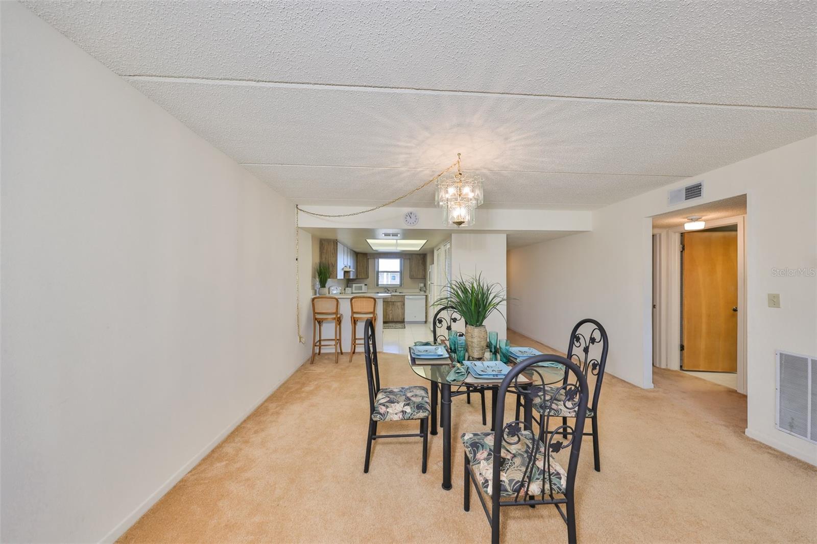 12300 PARK BLVD #202, SEMINOLE, FL, 33772