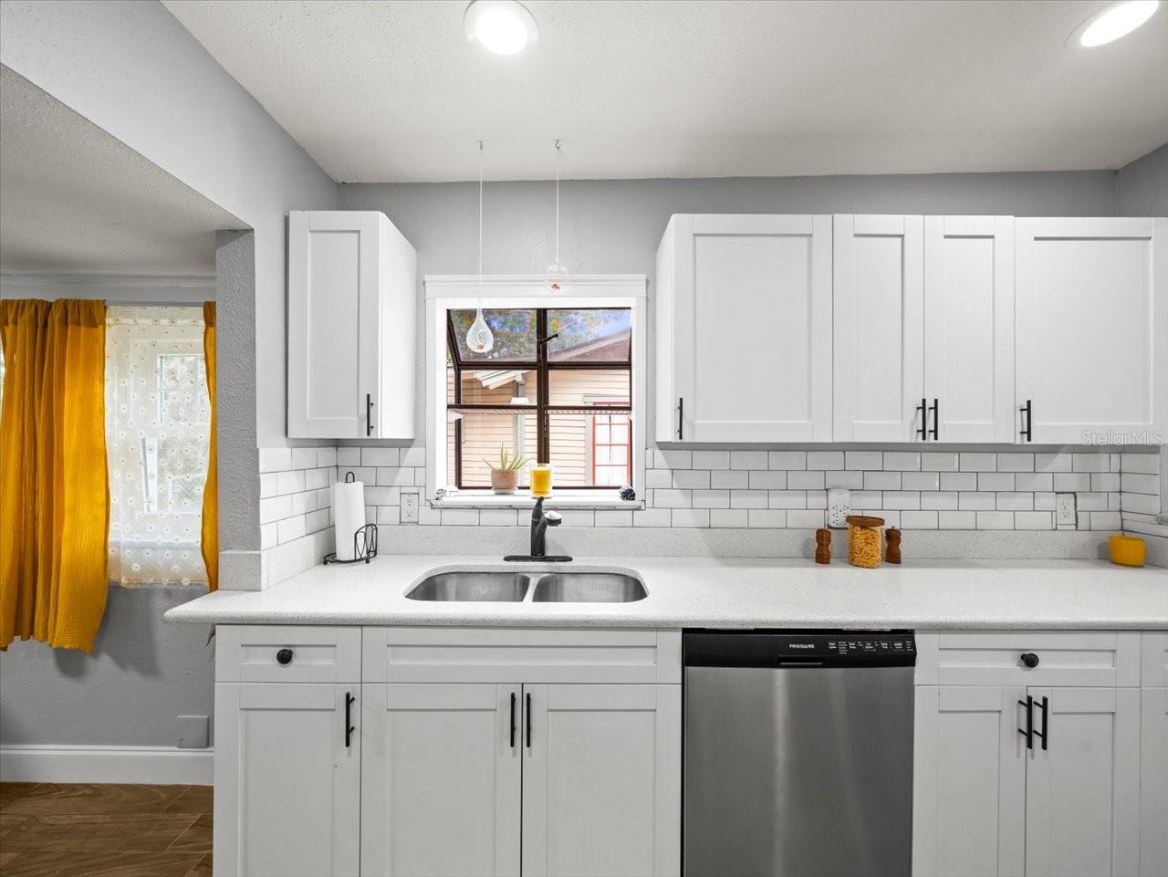 4816 N HIGHLAND AVE, TAMPA, FL, 33603