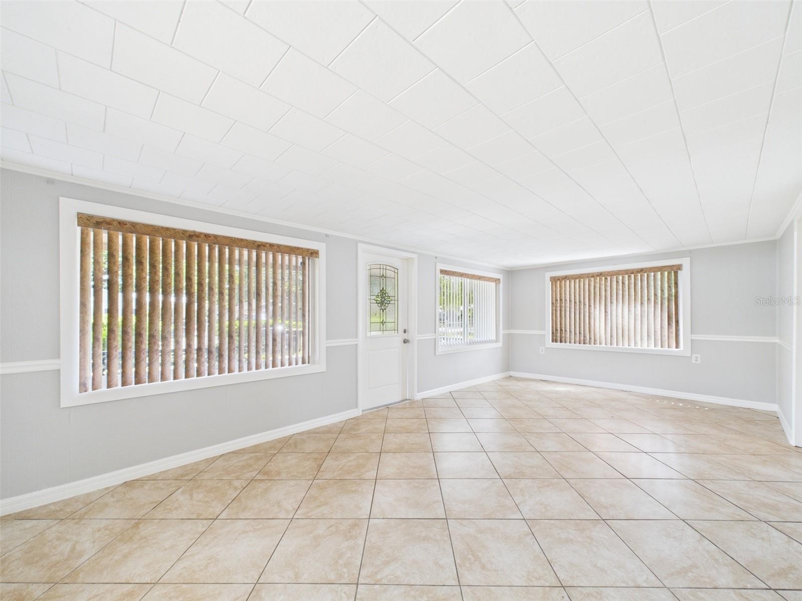 348 GORDON AVE, LAKE WALES, FL, 33859