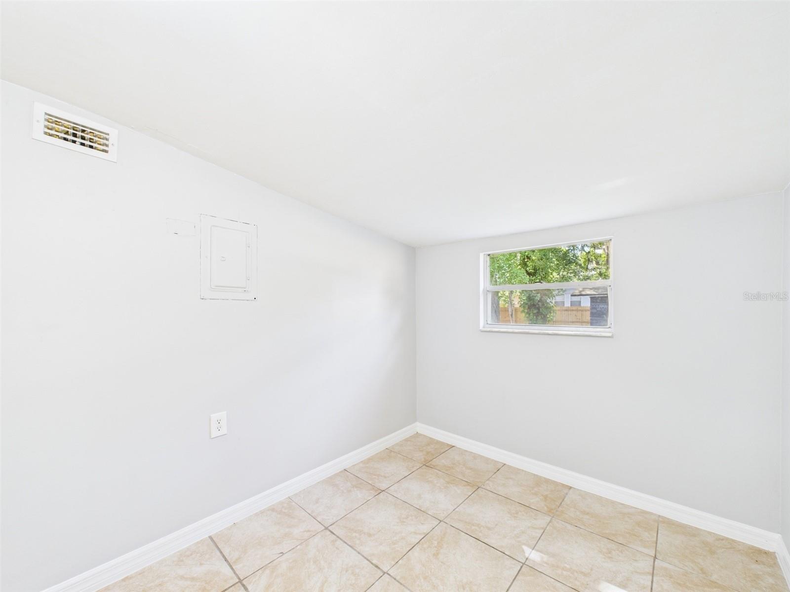 348 GORDON AVE, LAKE WALES, FL, 33859