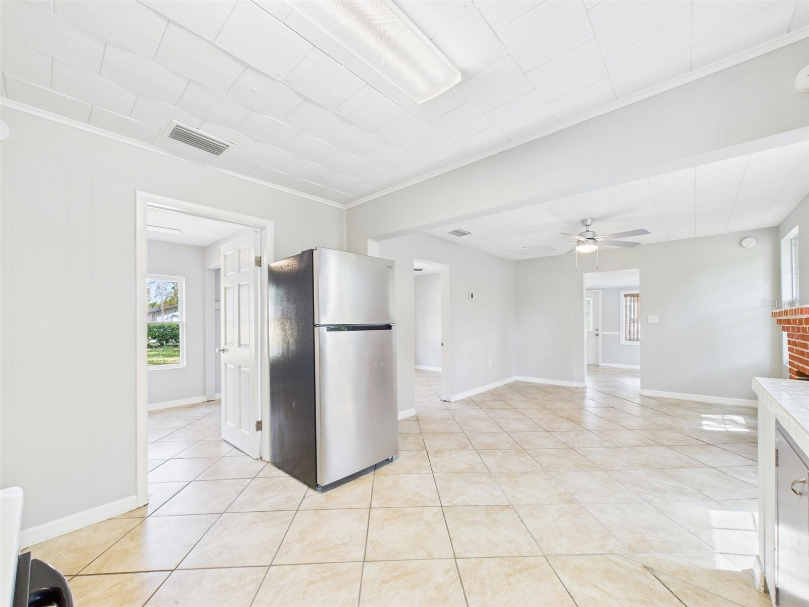 348 GORDON AVE, LAKE WALES, FL, 33859