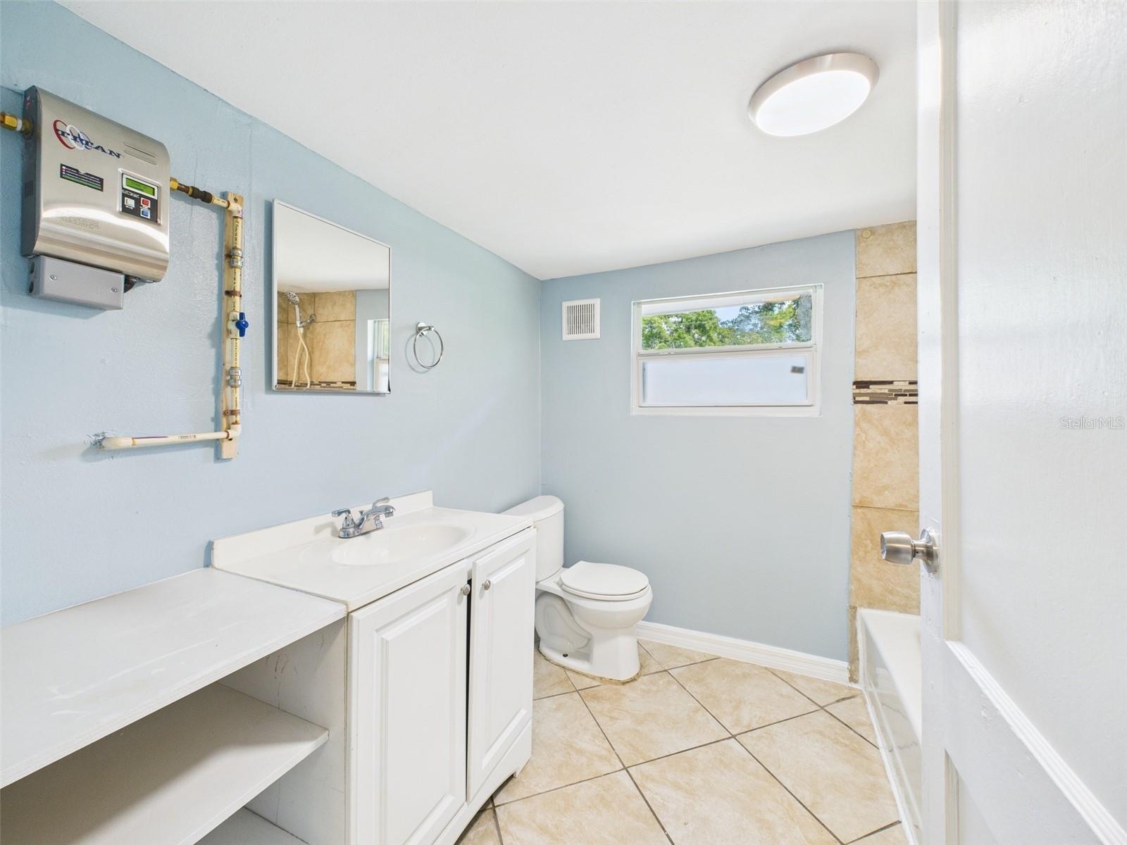 348 GORDON AVE, LAKE WALES, FL, 33859