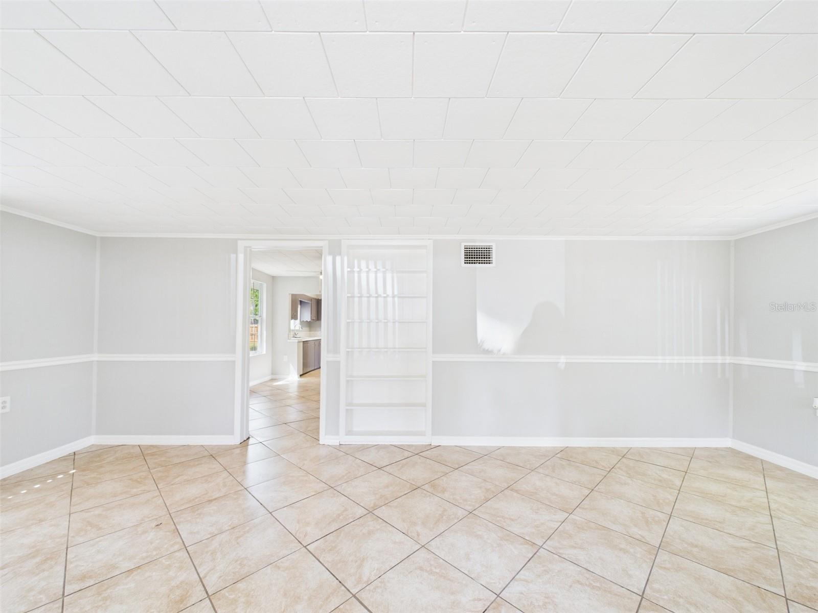 348 GORDON AVE, LAKE WALES, FL, 33859