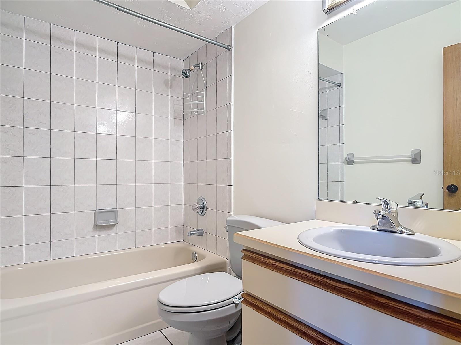 509 LAKE BRIDGE DR, ORMOND BEACH, FL, 32174