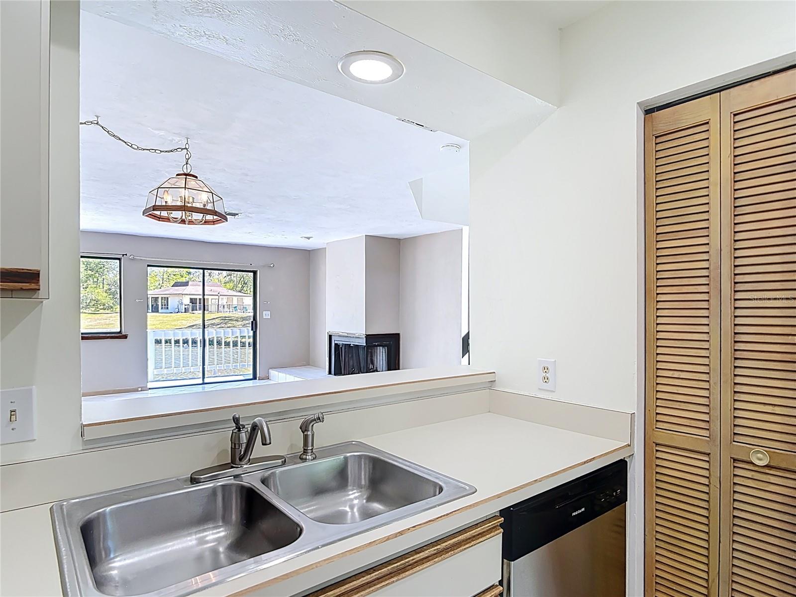 509 LAKE BRIDGE DR, ORMOND BEACH, FL, 32174