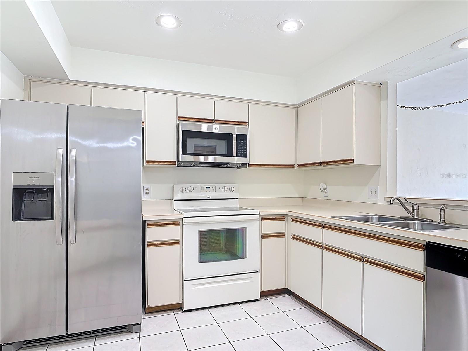 509 LAKE BRIDGE DR, ORMOND BEACH, FL, 32174