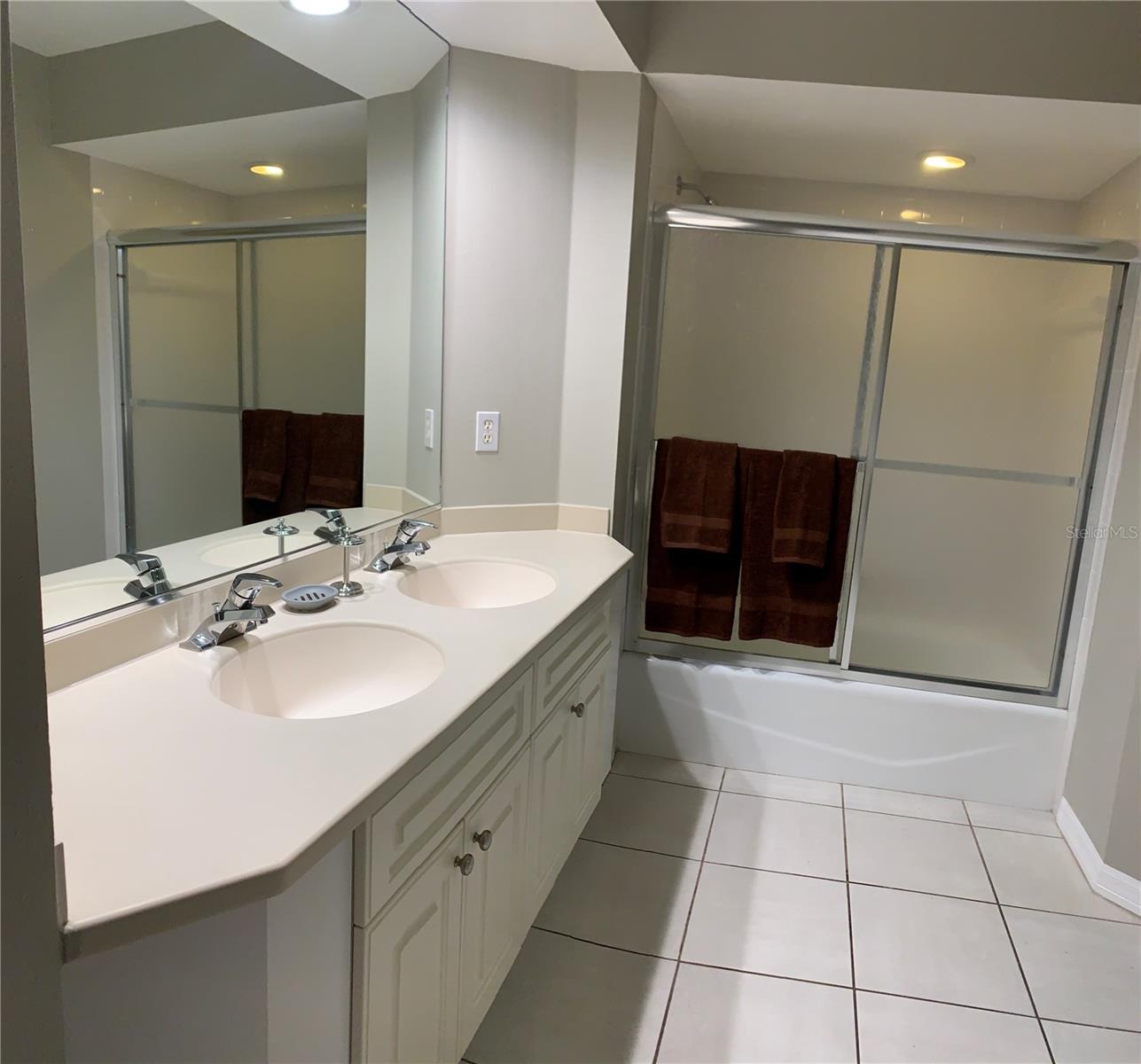 3604 54TH DR W #101, BRADENTON, FL, 34210