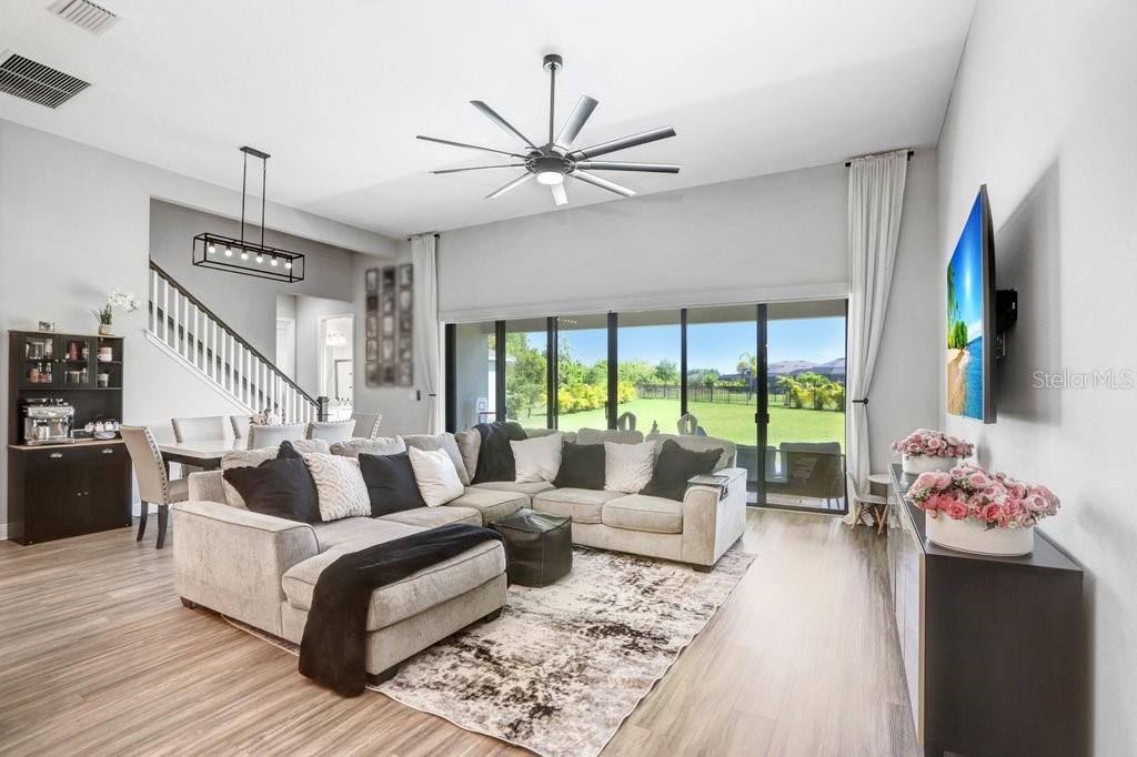 7008 MAINLAND AVE, APOLLO BEACH, FL, 33572