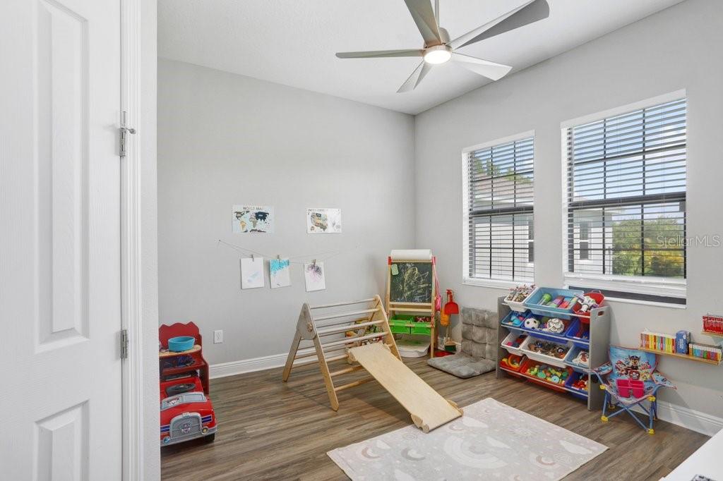 7008 MAINLAND AVE, APOLLO BEACH, FL, 33572