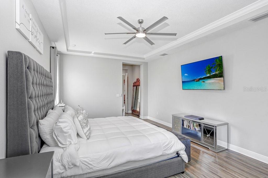 7008 MAINLAND AVE, APOLLO BEACH, FL, 33572