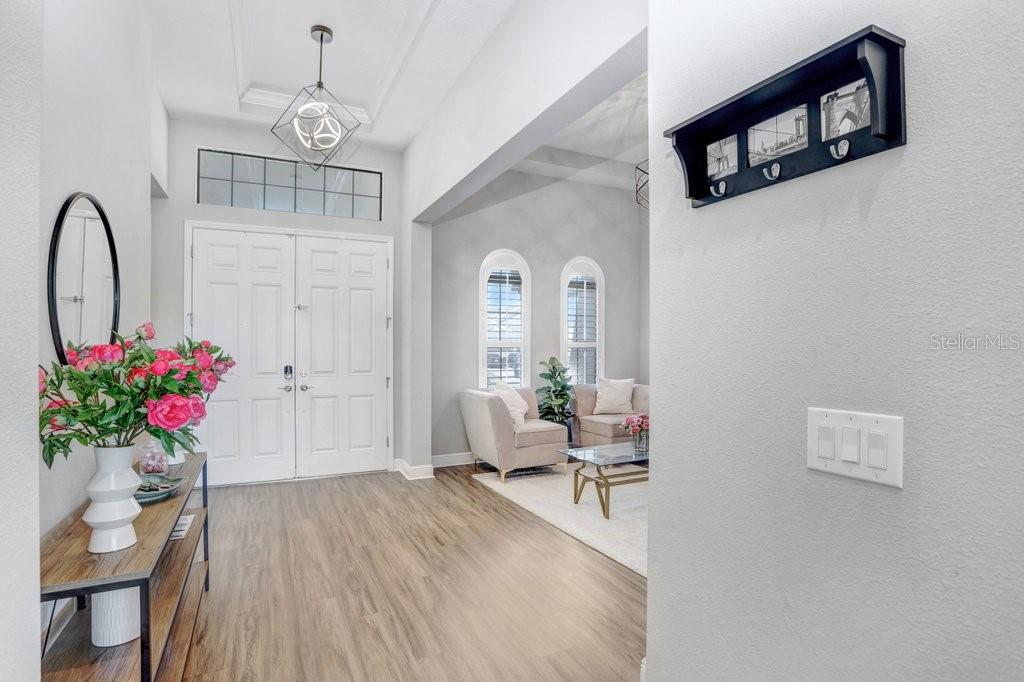 7008 MAINLAND AVE, APOLLO BEACH, FL, 33572