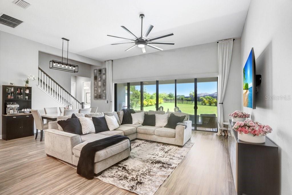 7008 MAINLAND AVE, APOLLO BEACH, FL, 33572