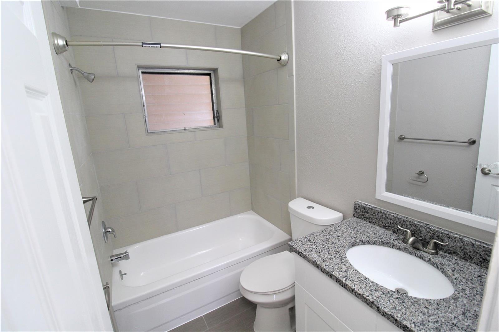 3001 BEE RIDGE RD #109, SARASOTA, FL, 34239