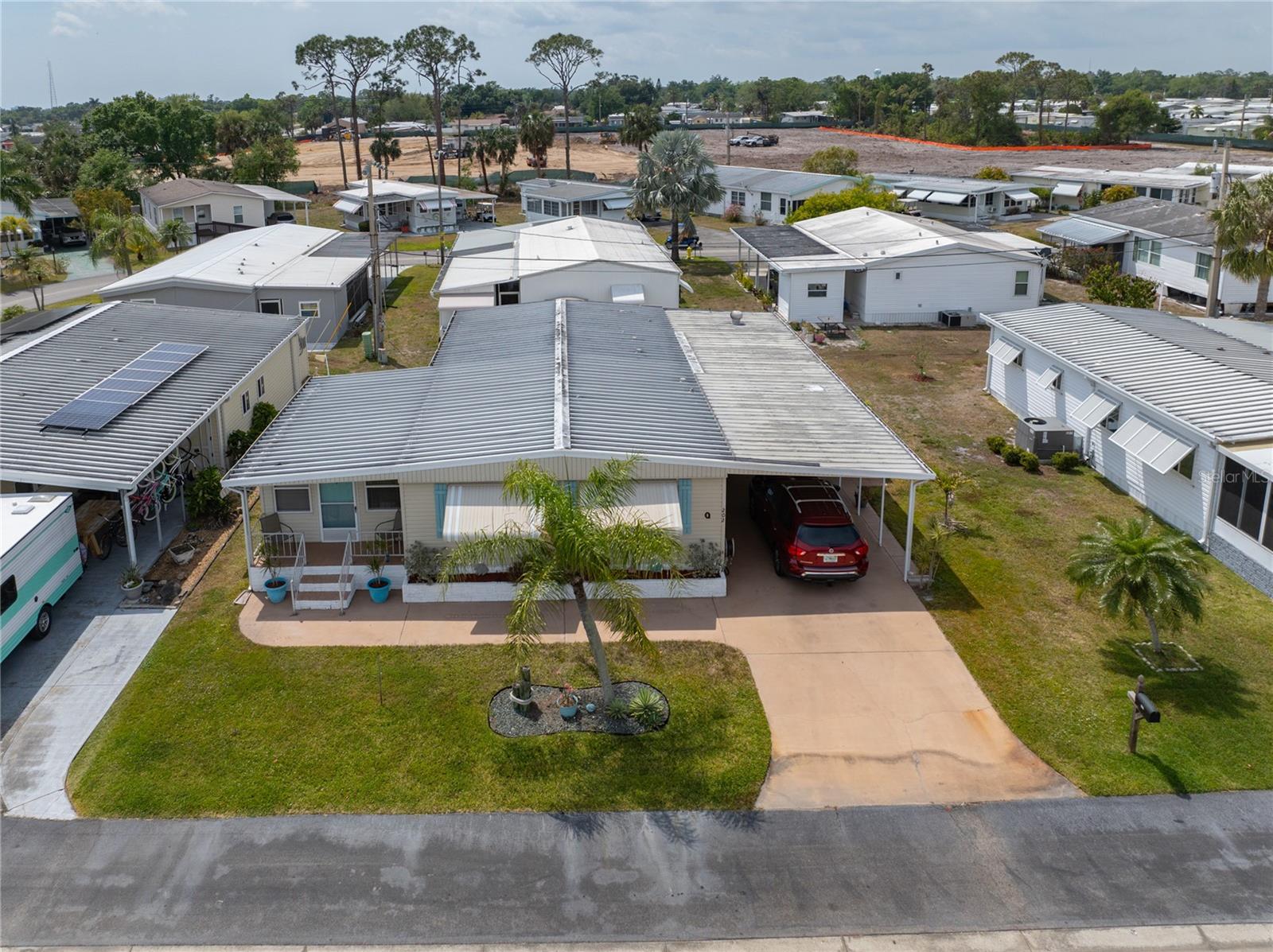 202 HARVEST LN, NORTH FORT MYERS, FL, 33917