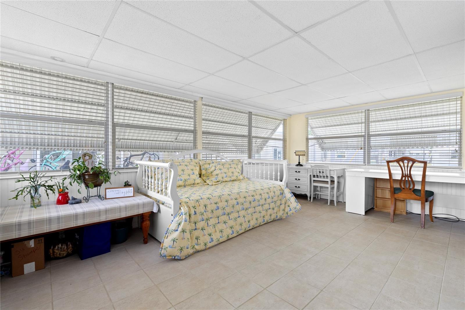 202 HARVEST LN, NORTH FORT MYERS, FL, 33917