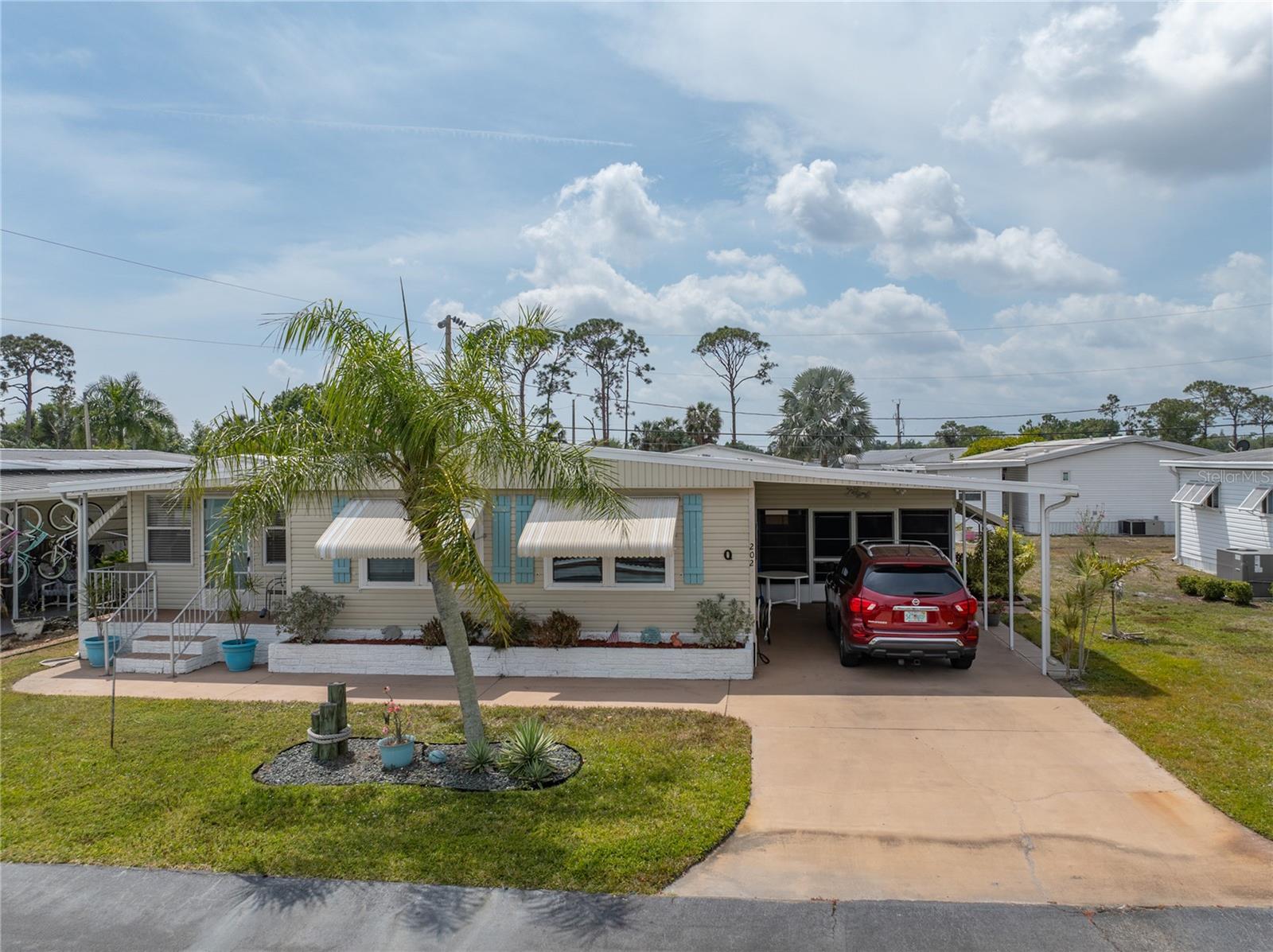 202 HARVEST LN, NORTH FORT MYERS, FL, 33917