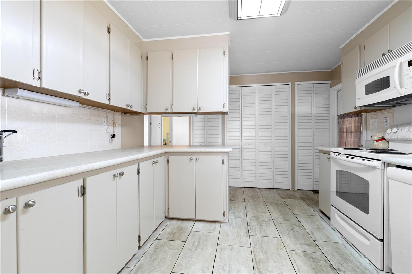 202 HARVEST LN, NORTH FORT MYERS, FL, 33917
