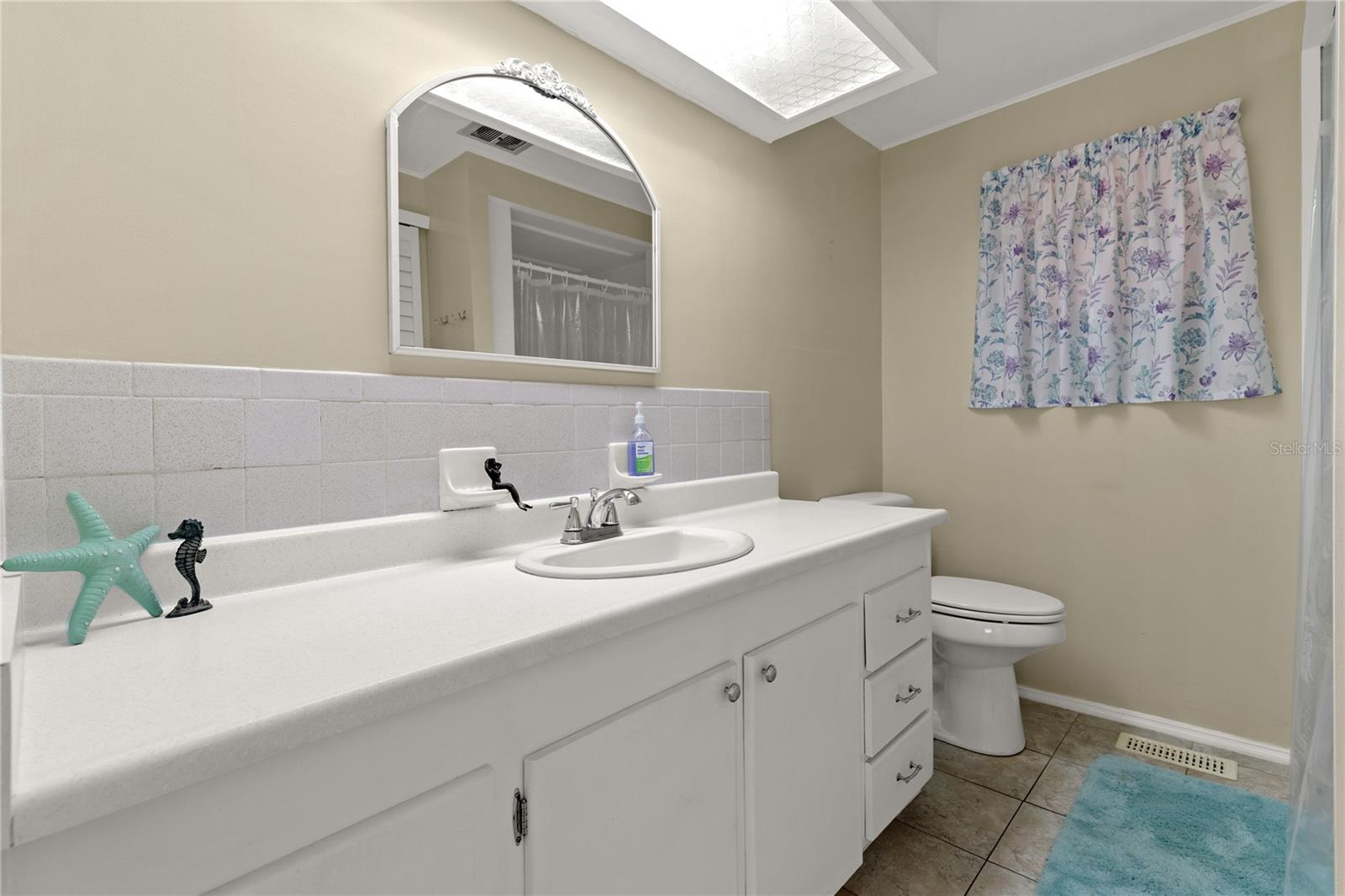 202 HARVEST LN, NORTH FORT MYERS, FL, 33917