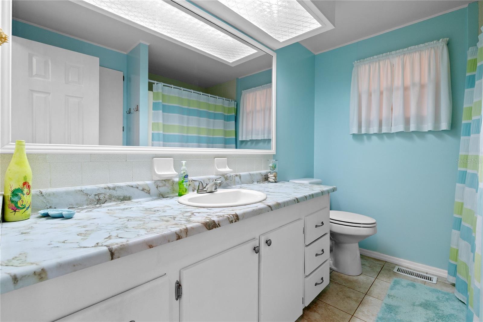 202 HARVEST LN, NORTH FORT MYERS, FL, 33917