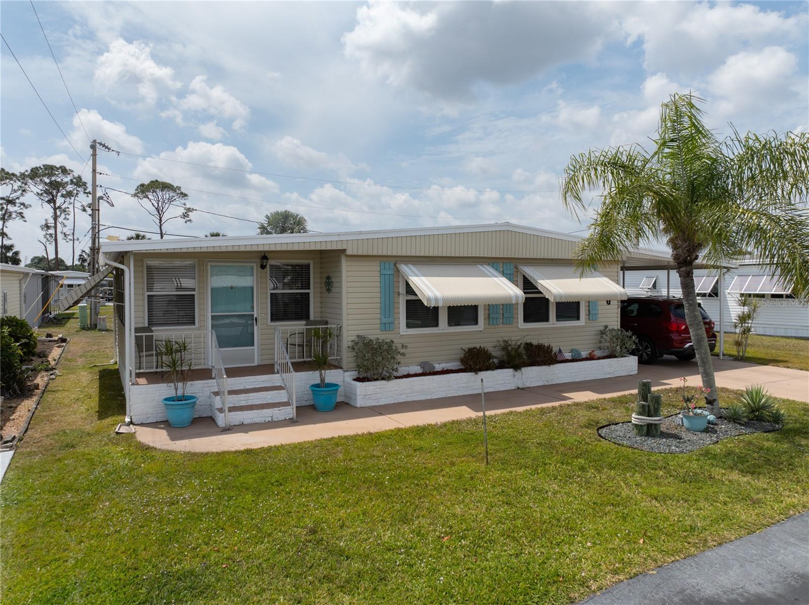 202 HARVEST LN, NORTH FORT MYERS, FL, 33917