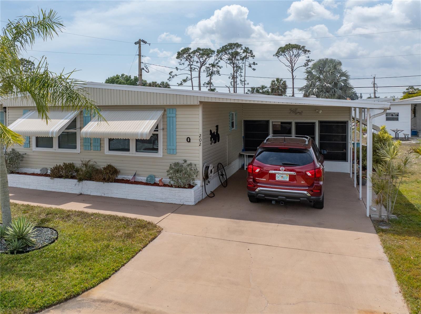 202 HARVEST LN, NORTH FORT MYERS, FL, 33917