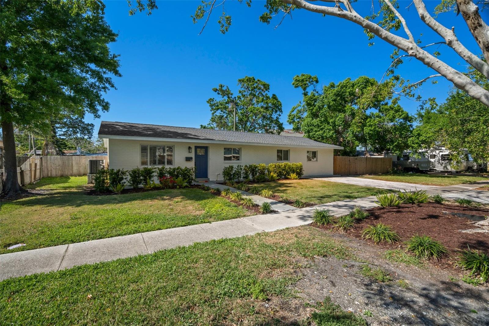 347 PATICA RD NE, ST PETERSBURG, FL, 33702