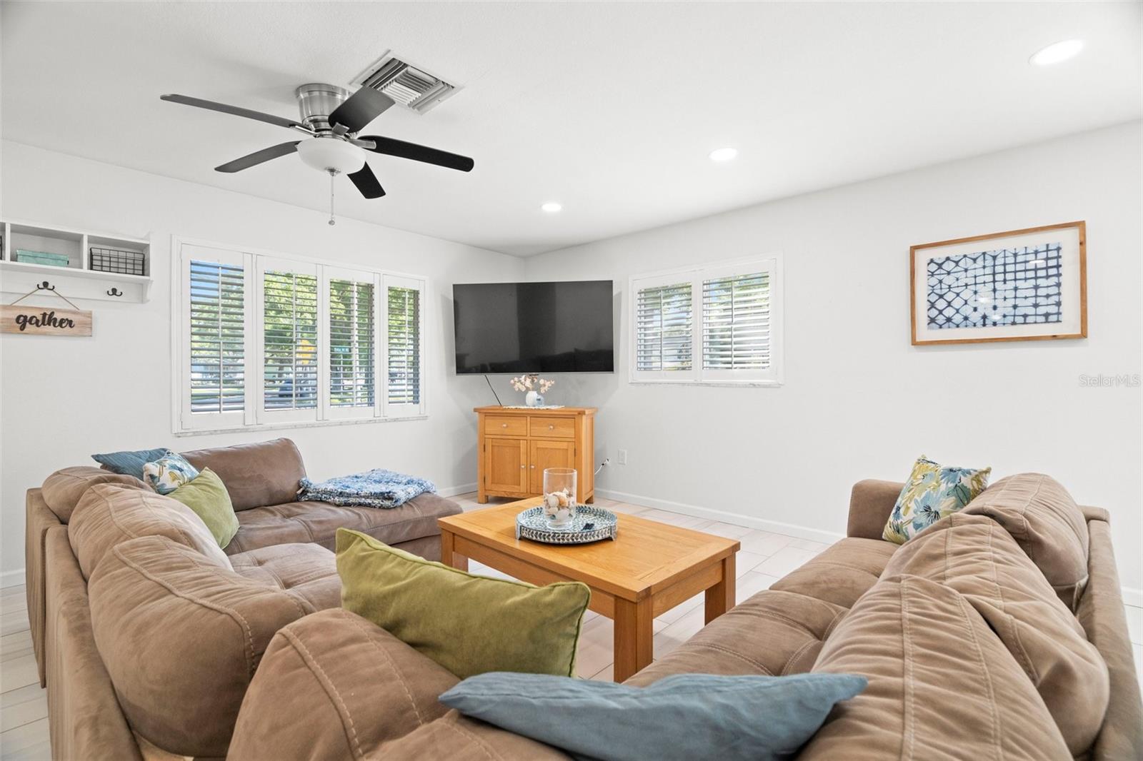 347 PATICA RD NE, ST PETERSBURG, FL, 33702