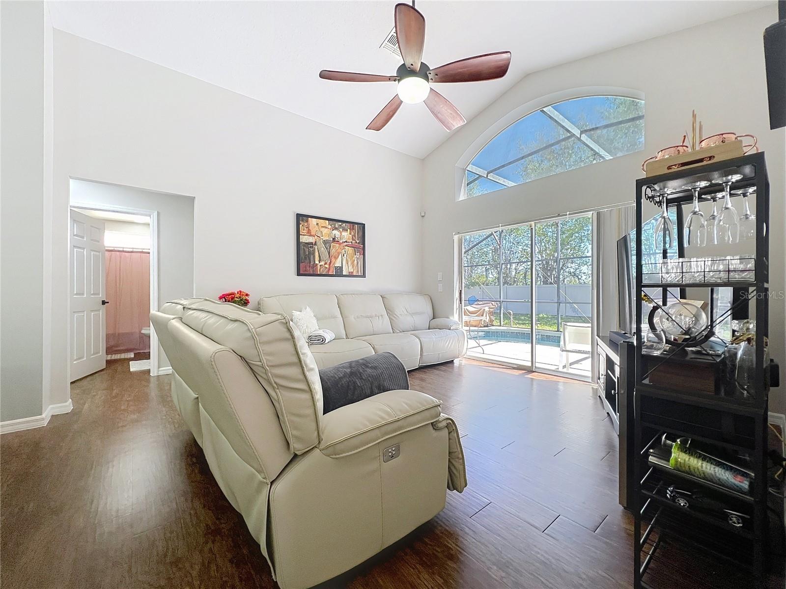 1102 SOLANA CIR, DAVENPORT, FL, 33897