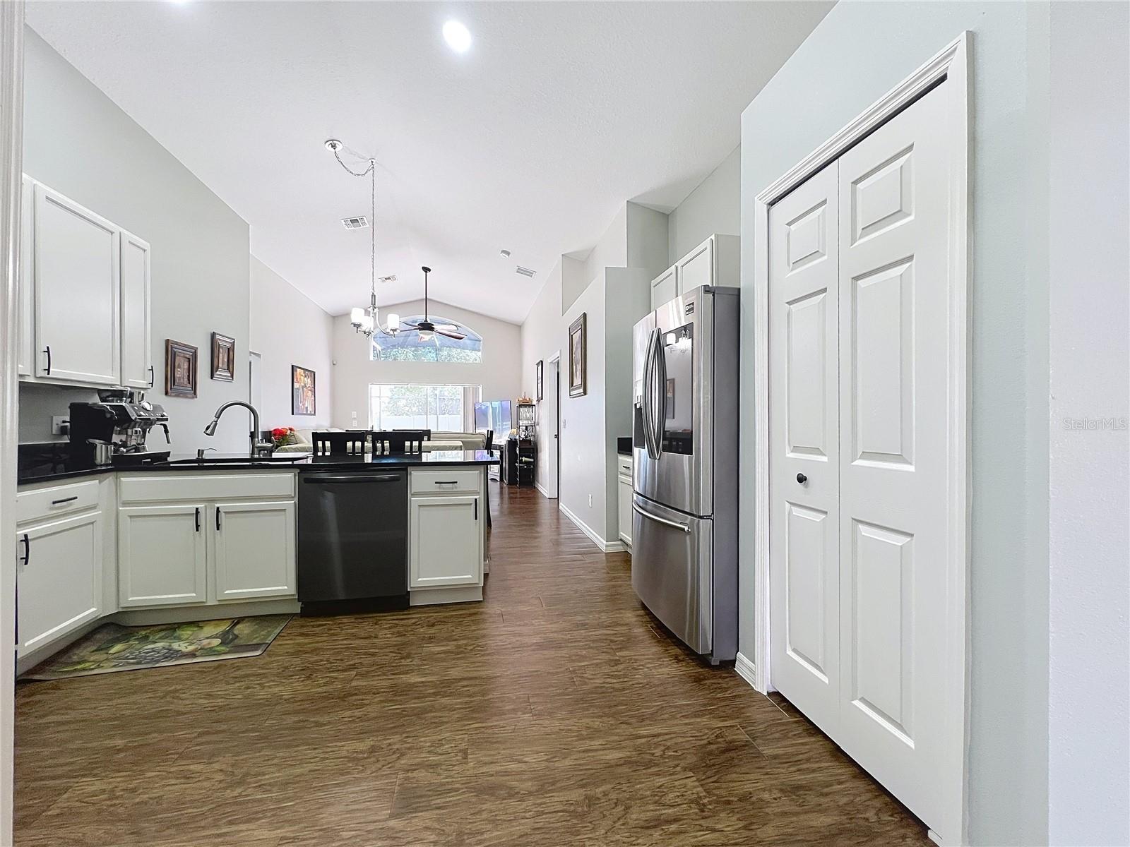 1102 SOLANA CIR, DAVENPORT, FL, 33897