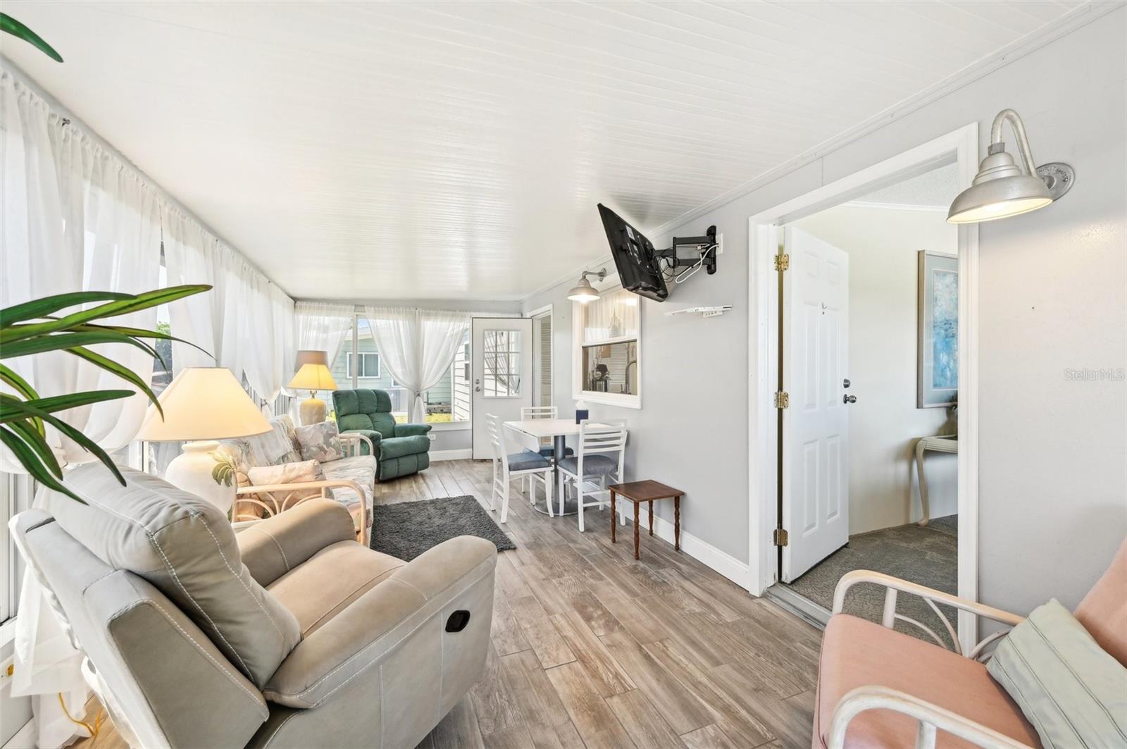 8534 IMPERIAL CIR, PALMETTO, FL, 34221