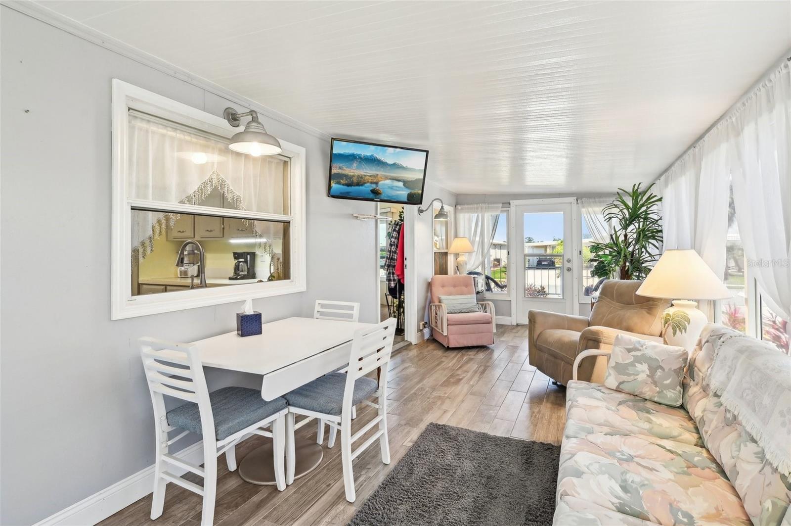 8534 IMPERIAL CIR, PALMETTO, FL, 34221