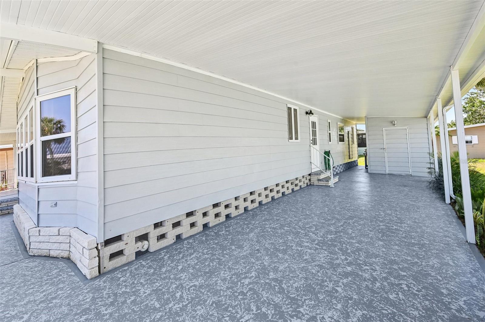 8534 IMPERIAL CIR, PALMETTO, FL, 34221