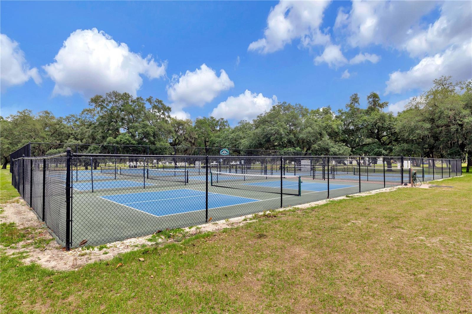 5244 BETTY ST, ZEPHYRHILLS, FL, 33542