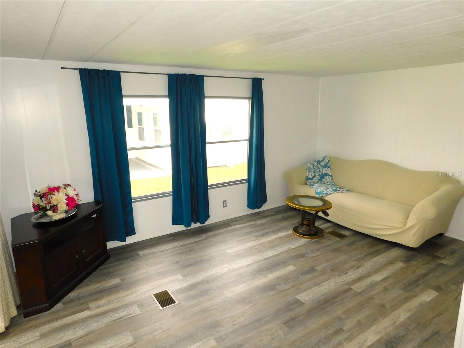 5244 BETTY ST, ZEPHYRHILLS, FL, 33542