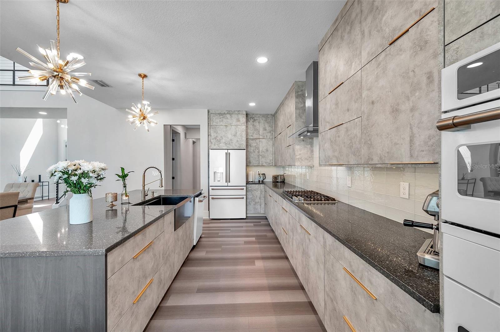 2140 CATALINA DR, CLEARWATER, FL, 33764