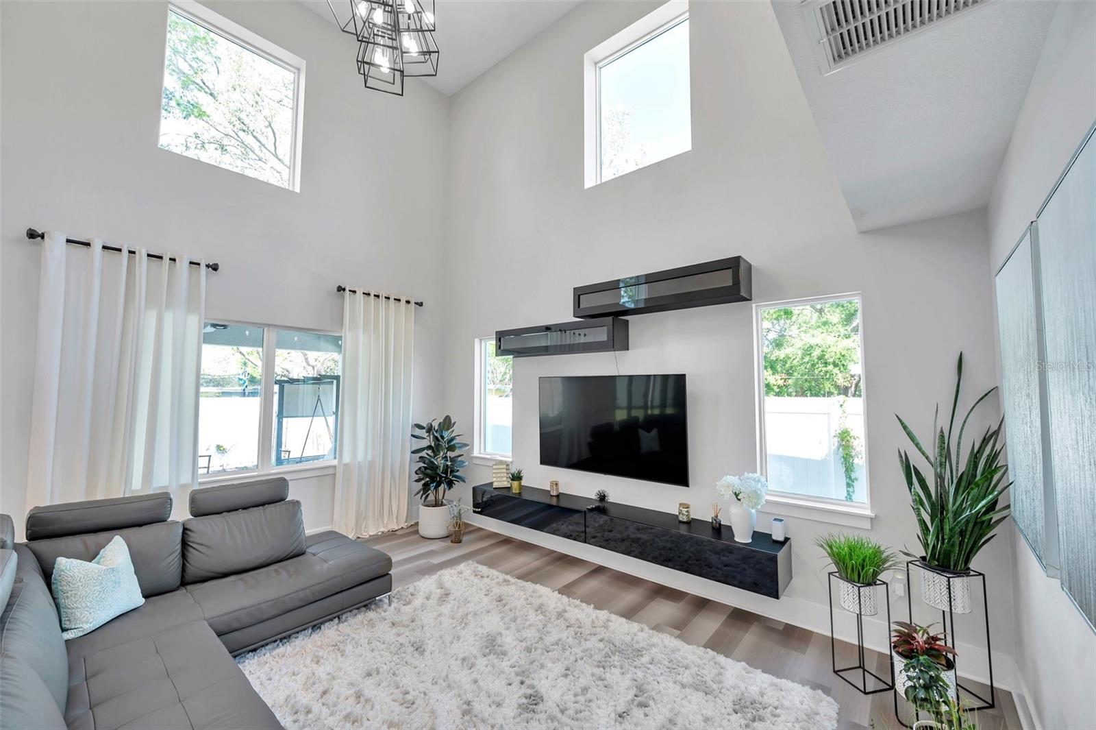 2140 CATALINA DR, CLEARWATER, FL, 33764