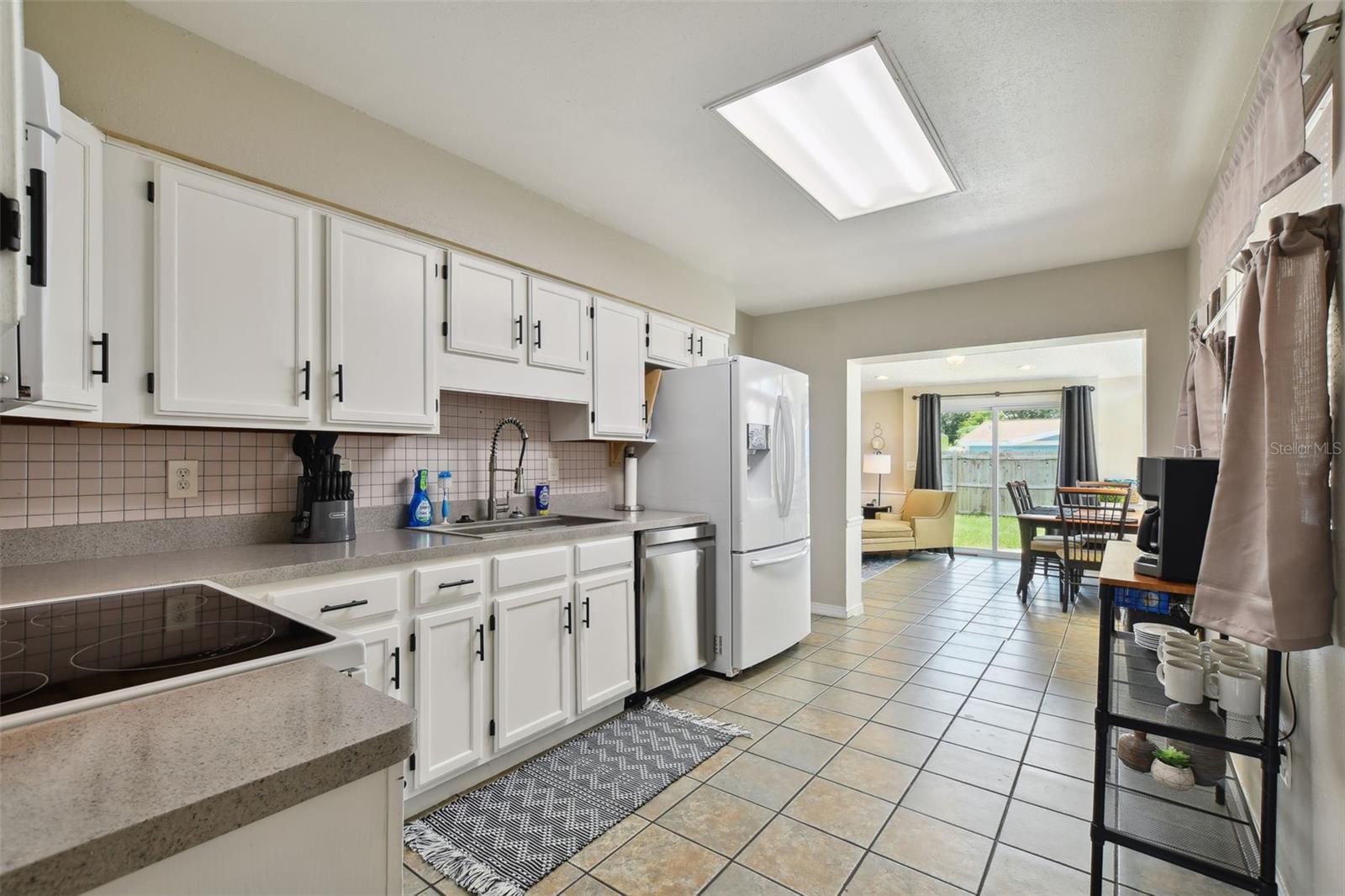4818 HOLIDAY DR, TAMPA, FL, 33615