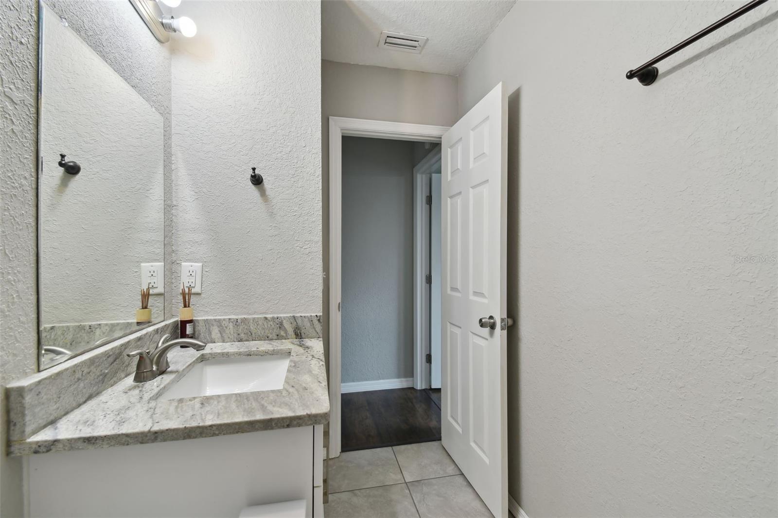 2500 HARN BLVD #B11, CLEARWATER, FL, 33764