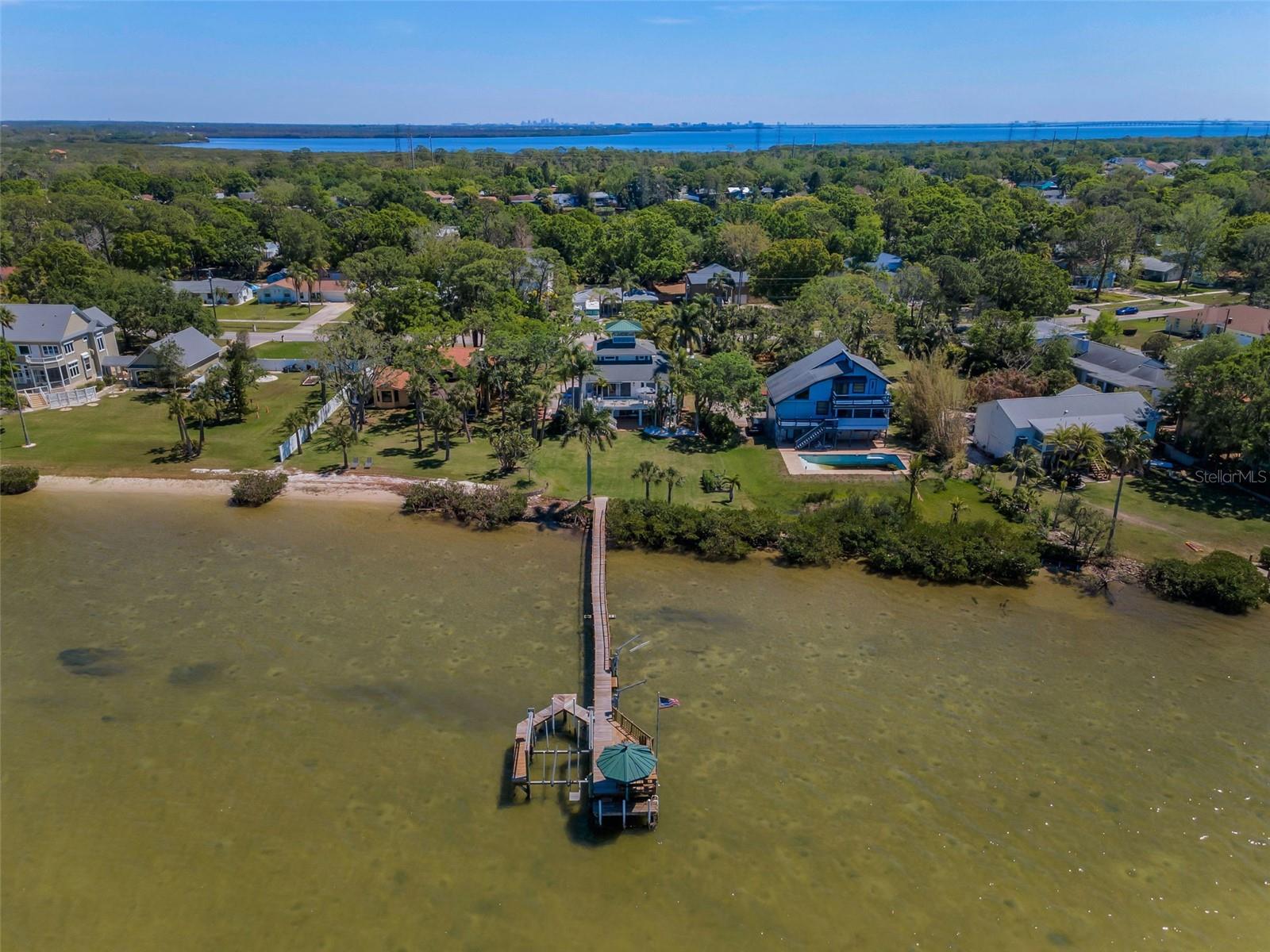 610 SHORE DR E, OLDSMAR, FL, 34677