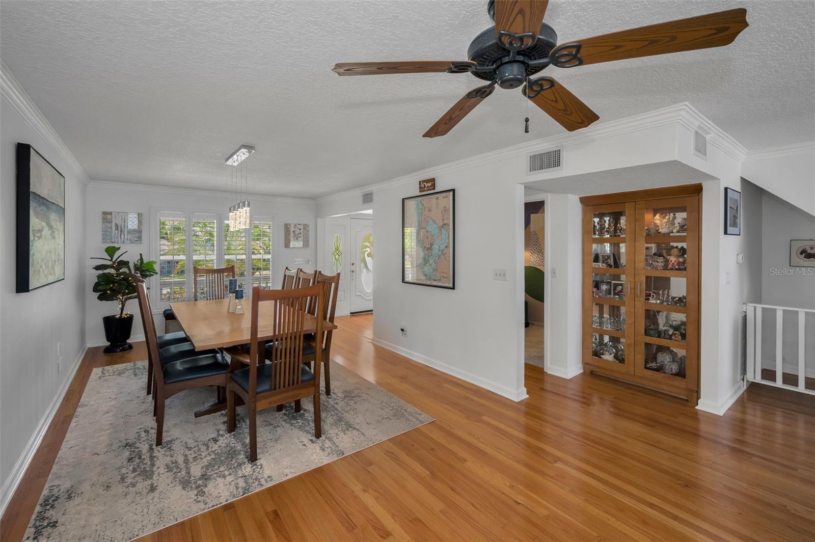 610 SHORE DR E, OLDSMAR, FL, 34677