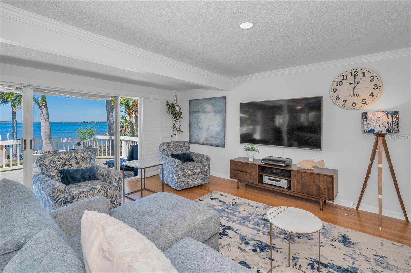 610 SHORE DR E, OLDSMAR, FL, 34677