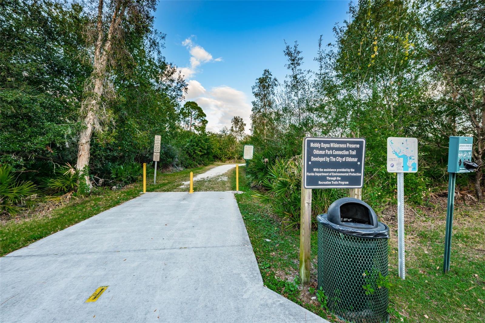 610 SHORE DR E, OLDSMAR, FL, 34677