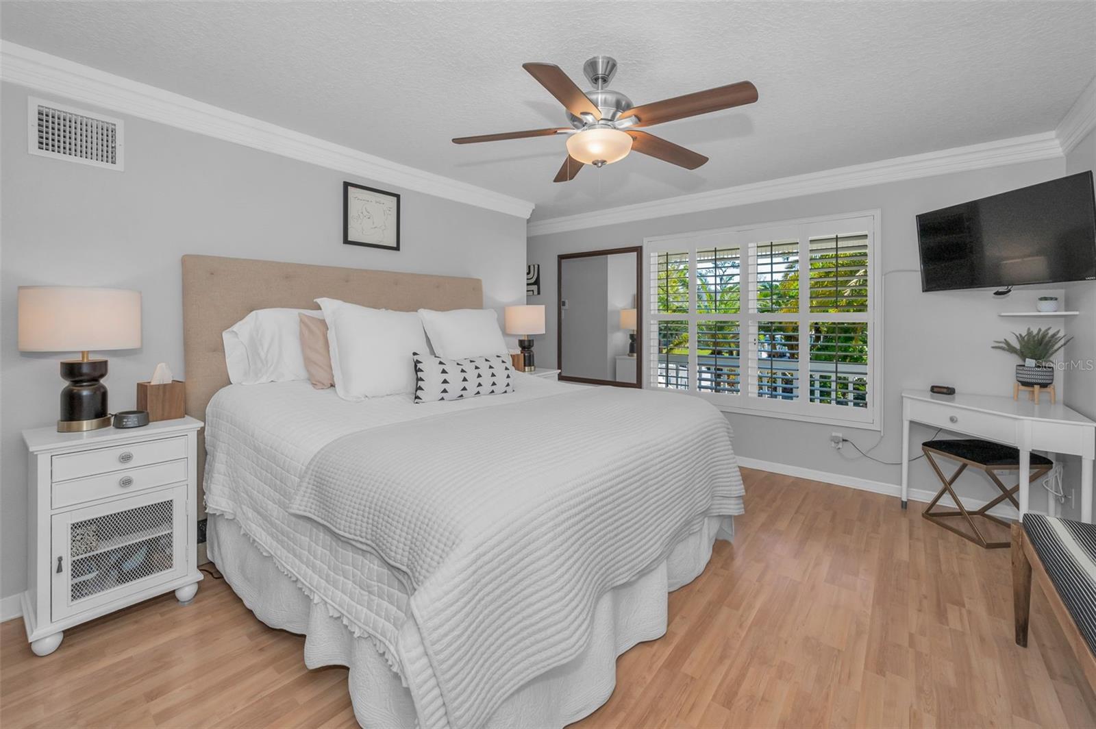 610 SHORE DR E, OLDSMAR, FL, 34677