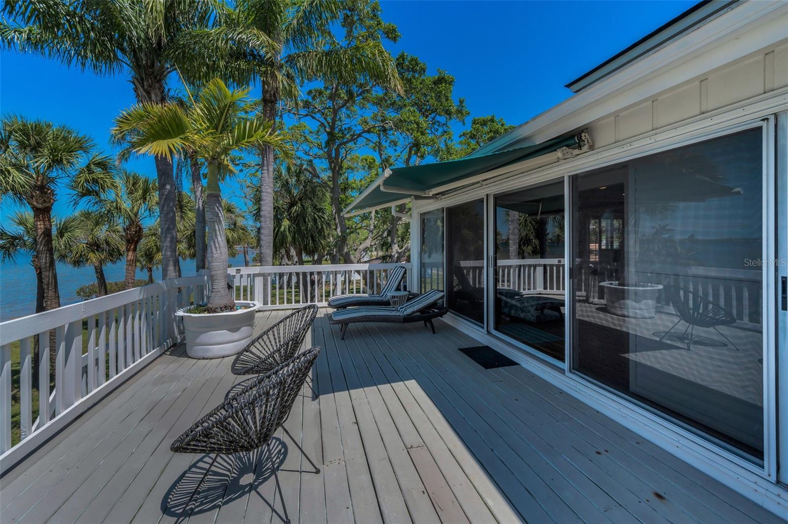 610 SHORE DR E, OLDSMAR, FL, 34677