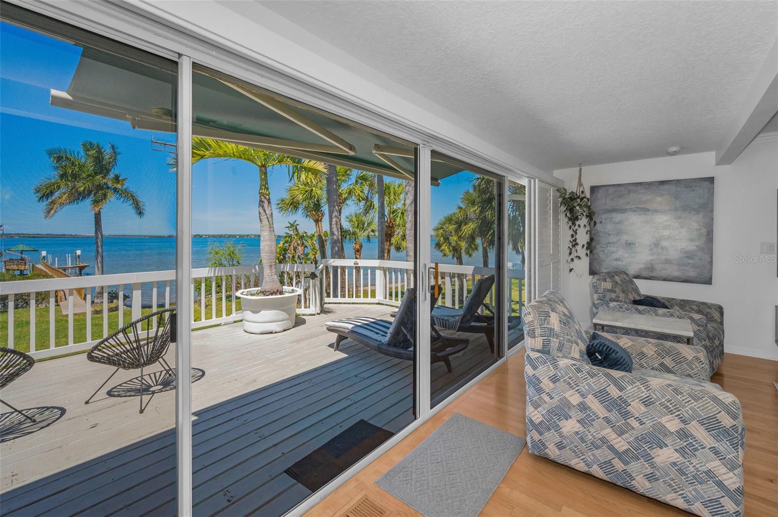 610 SHORE DR E, OLDSMAR, FL, 34677