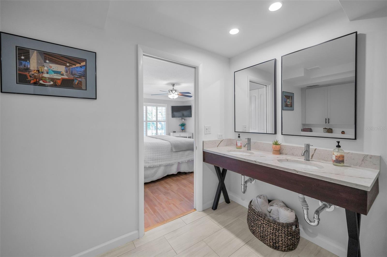 610 SHORE DR E, OLDSMAR, FL, 34677