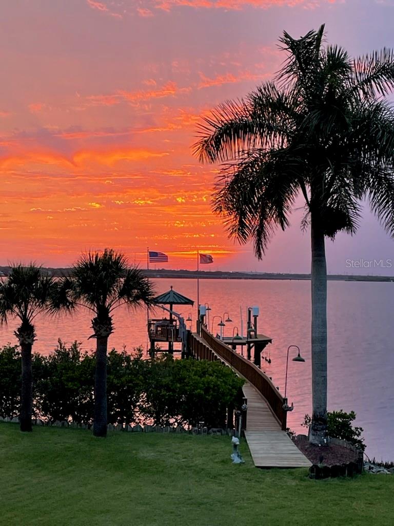 610 SHORE DR E, OLDSMAR, FL, 34677
