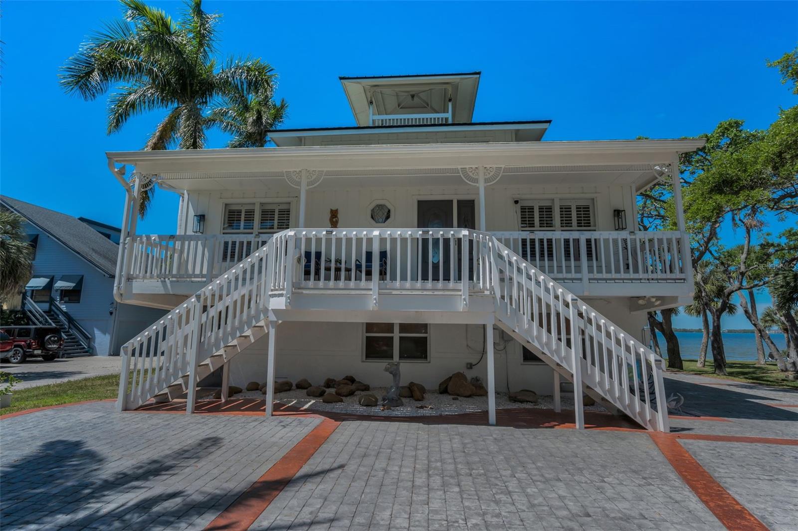 610 SHORE DR E, OLDSMAR, FL, 34677
