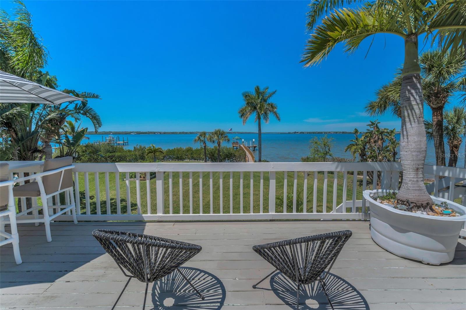 610 SHORE DR E, OLDSMAR, FL, 34677